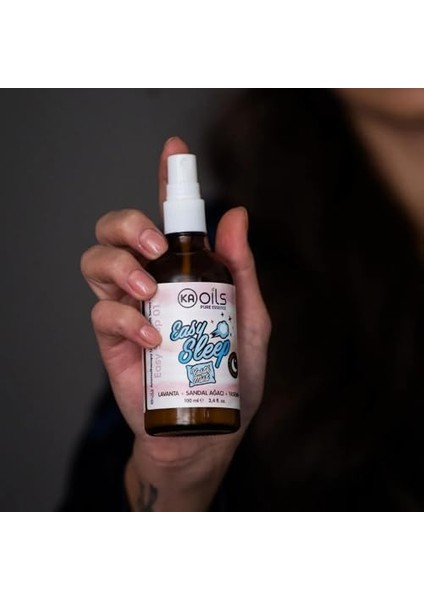 Kaoils Easy Sleep Yastık Misti 100 ml – Doğal Uyku Spreyi | Lavanta, Yasemin, Sandal Ağacı Yağları ile Stres Azaltıcı ve Uyku Öncesi Rahatlama
