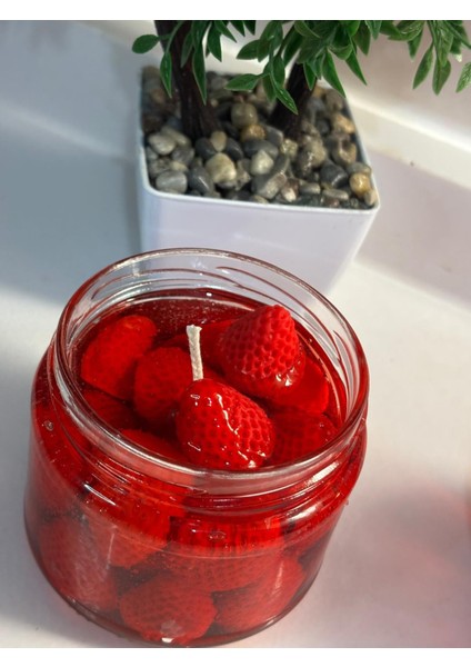🍓 Çilek Kokulu Dekoratif Mum – El Yapımı modelleri