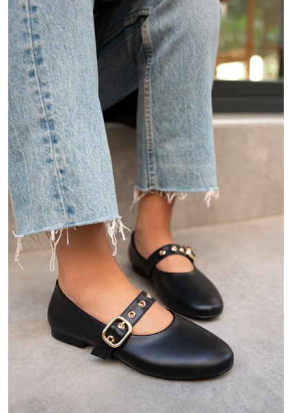 Victor Siyah Deri Gold Tokalı Babet modelleri