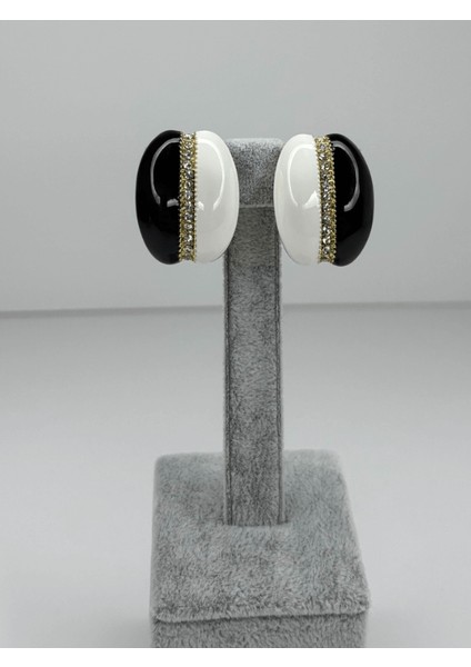 Siyah ve Beyaz Renkli Altın Taşlı Detaylı Büyük Küpe