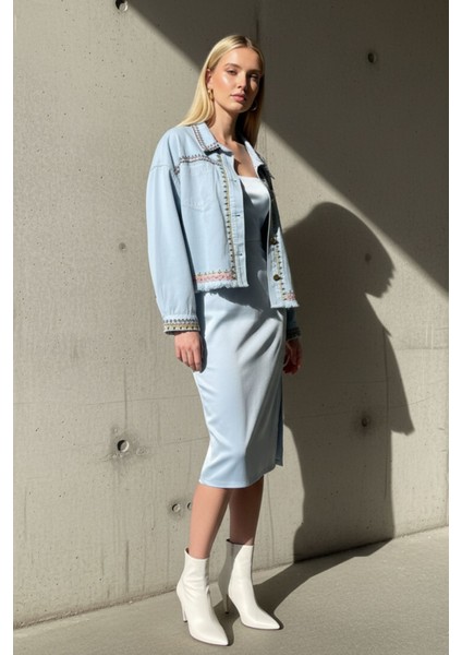 Kadın Açık Mavi Nakışlı Işlemeli Uzun Kollu Düğmeli Oversize Kot-Denim Jean Ceket - Kadın Ceket fırsatları