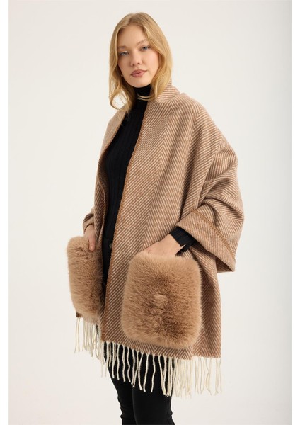 Kürk Cepli Saçaklı Şal fiyatları