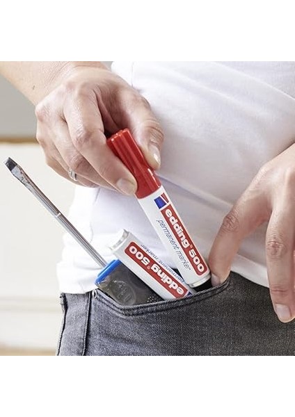 500 Permanent Markör - Kırmızı - 1 Kalem - 2-7 mm Kesik Ucu fırsatları