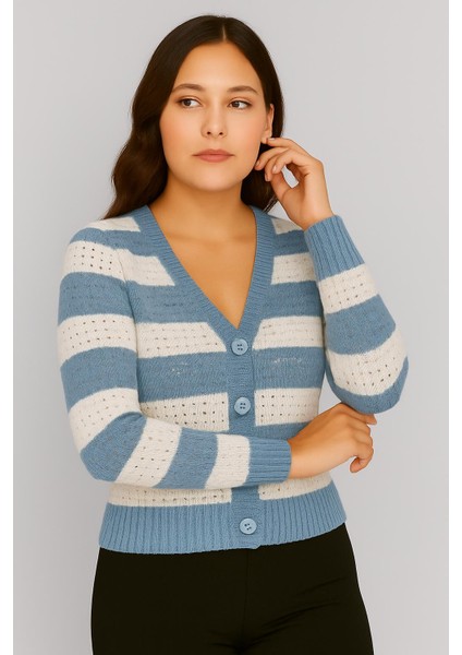 Kadın Önü Düğmeli ve Çift Renkli Triko Hırka