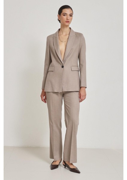 Bej Tek Düğme Detaylı Ceket fiyatları