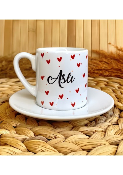 Kalp Temalı Kişiye Özel İsimli Türk Kahvesi Fincanı – Porselen 90 ml