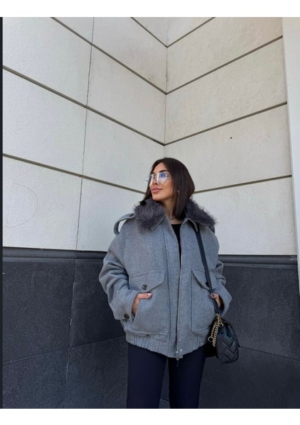 Kaşe Yaka Kürklü Mont fiyatları