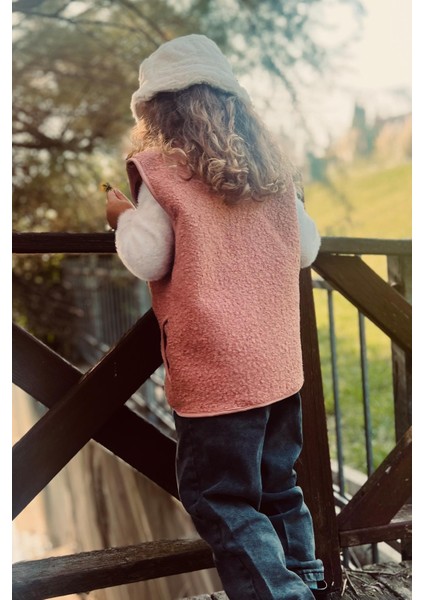 Unisex Çocuk Fermuarlı Cepli Peluş Yelek fırsatları