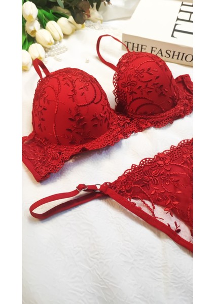 Sevgililer Günü Kırmızı Dantelli Dolgulu Destekli Push Up Brode Sütyen Takımı