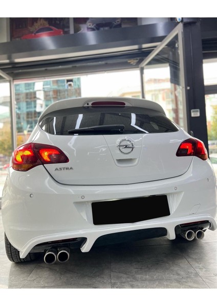 Opel Astra J Hb Irmscher Difüzör Plastik 2009-2012 Uyumlu Parlak Siyah fiyatları