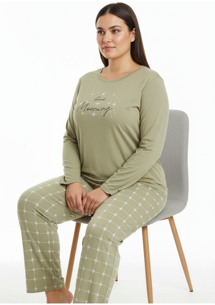Üstü Yazılı Altı Kare Desenli Elite Viscose Uzun Büyük Beden Pijama Takımı Beyaz 3594 modelleri