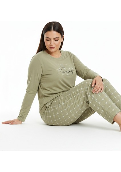 Üstü Yazılı Altı Kare Desenli Elite Viscose Uzun Büyük Beden Pijama Takımı Beyaz 3594 fırsatları