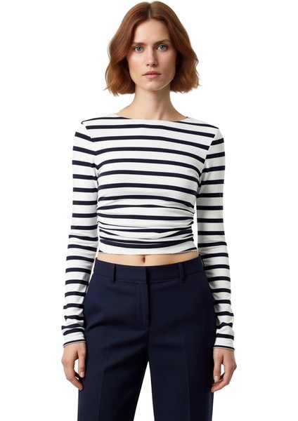 Kadın Crop Kayık Yaka Düşük Kol Slim Kalıp Örme Fitted Vücuda Oturan Büzgü Drape Detaylı Esnek Bluz fiyatları