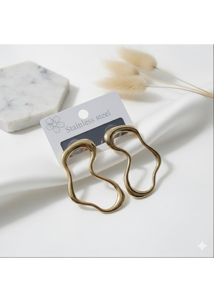 Dalga Formlu Gold Paslanmaz Çelik Küpe – Modern Tasarım, Alerji Yapmaz fiyatları