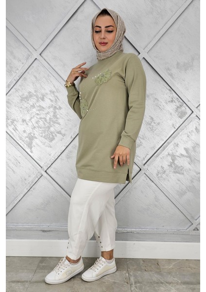Kadın Dikme Çiçek ve Taş Detaylı Tesettür Tunik