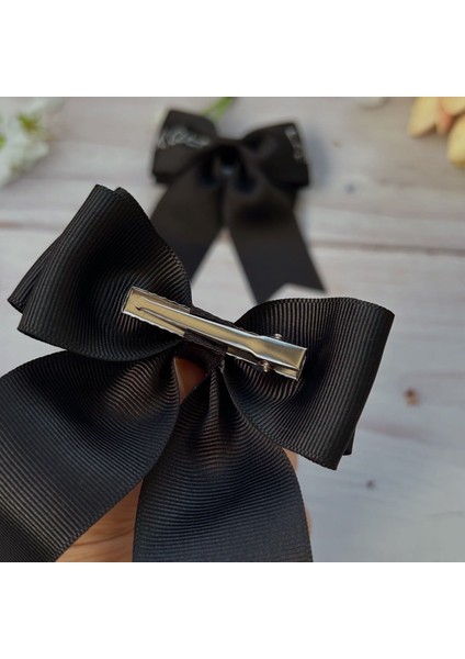 Siyah Atatürk Silüeti ve Imzalı Kurdele Saç Tokası 10 Kasım,29 Ekim,23 Nisan fiyatları