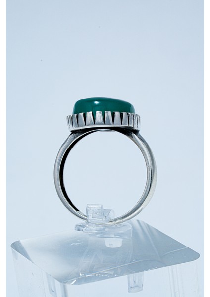 Oval Kesim Yeşil Onıx Taşlı 925 Ayar Gümüş Erkek Yüzük Tek Adet Mevcut