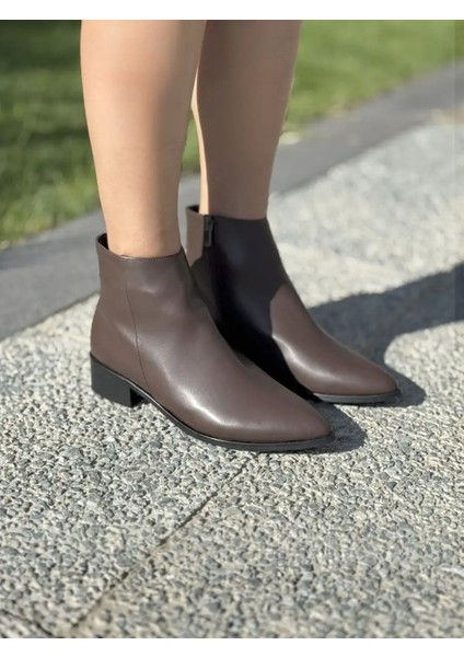Arvella Sivri Burun Ahşap Ökçeli Kadın Bot Şehir Stil ve Konfor