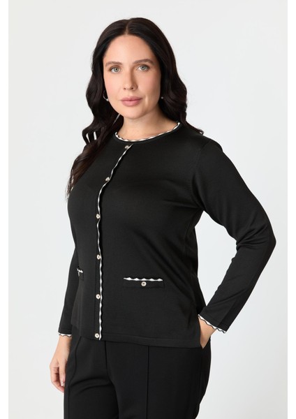 Büyük Beden Düğme Detaylı Triko Kazak-Siyah fiyatları