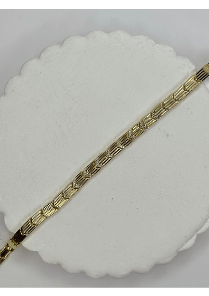 14 K Renginde Minimal Taşlı Ok Şeklinde Çift Renkli Bileklik fiyatları