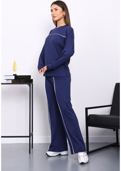 Lacivert Biye Detaylı Sweat Pantolonlu Takım