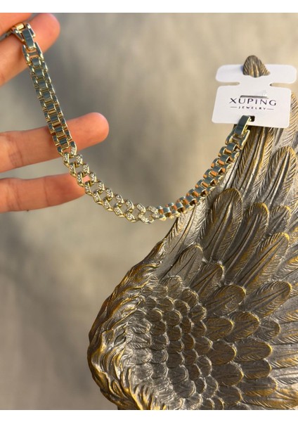 14 Ayar Altın Kaplama Renginde Sık Zincir Ara Taşlı Model indirimleri