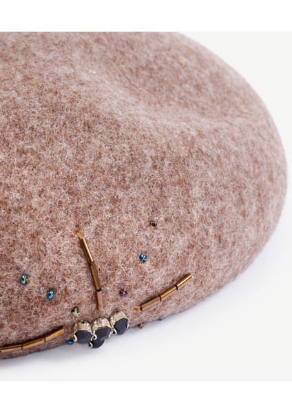 Yün Işlemeli Fransız Şapkası fiyatları