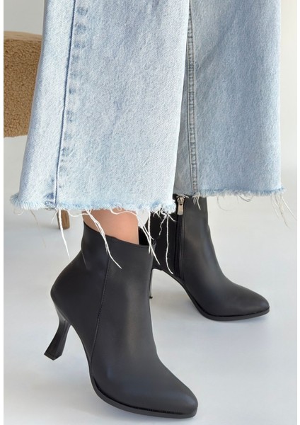 Mişha Ince Topuklu Fermuarlı Siyah Bot modelleri
