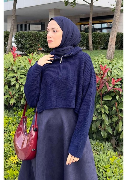 Yaka Fermuarlı Crop Triko Kazak Lacivert fiyatları