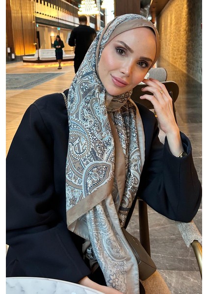 Zeynep Çakmaklı'nın Tercihi Nilla Pamuklu Şal Ephesus Krem