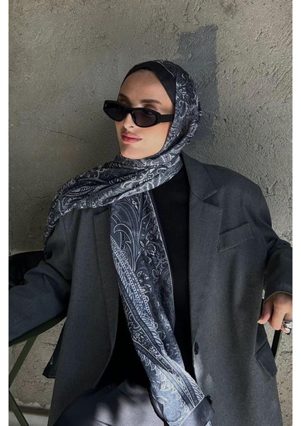 Arzu Akar'ın Tercihi Nilla Pamuklu Şal Diamond Gri