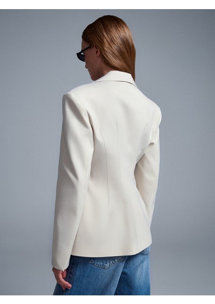 60774 Fitted Kesim Vatkalı Blazer fiyatları