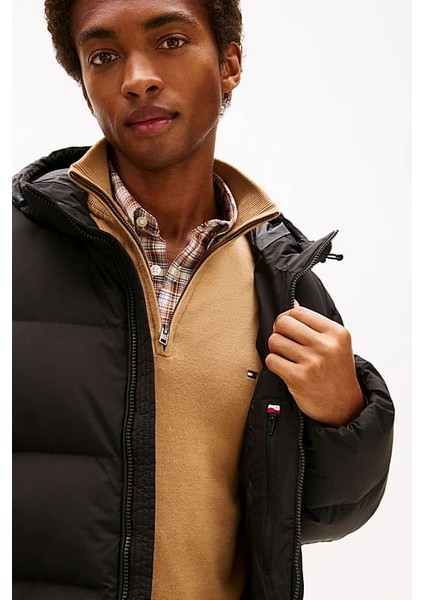 Erkek Regular Fit Kapüşonlu Dolgulu Şişme Mont - Siyah fırsatları