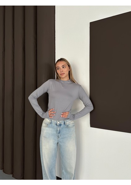 Kadın Parmak Detaylı Body