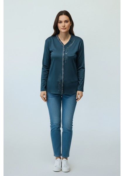 Kadın Önü Kapalı Düğme Detaylı Taşlı Nergis Mevsimlik Bluz modelleri
