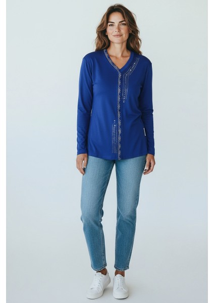 Kadın Önü Kapalı Düğme Detaylı Taşlı Nergis Mevsimlik Bluz modelleri