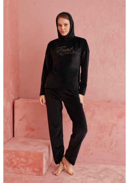 Calia 8704 Uzun Kollu Kadife Kapşonlu Kadın Pijama Takımı