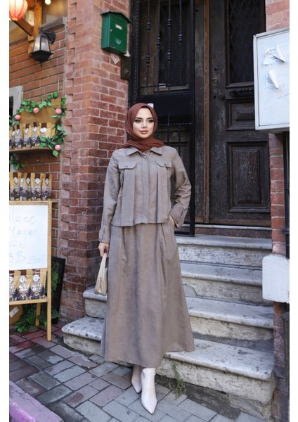 Cepli Detaylı Süet Etekli Takım