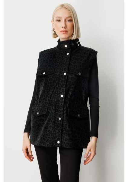 Peluş Astarlı Kapak Cepli Yelek Black 08503