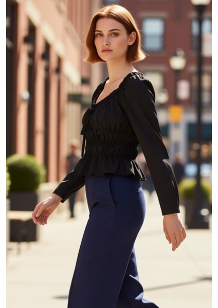 Kadın Dokuma Bluz Kalp Yaka Fiyonk ve Peplum Detaylı Kaliteli Şık Rahat Modern Zarif Günlük fırsatları