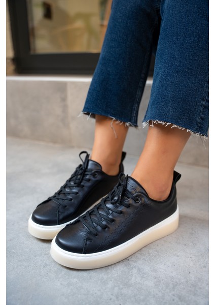 Skye Siyah Hakiki Deri Düz Spor Ayakkabı fiyatları