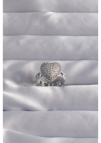 Bfs Pirinç Ayarlamalı Gümüş Renk Zirkon Taşlı Bombeli Kalp Yüzük