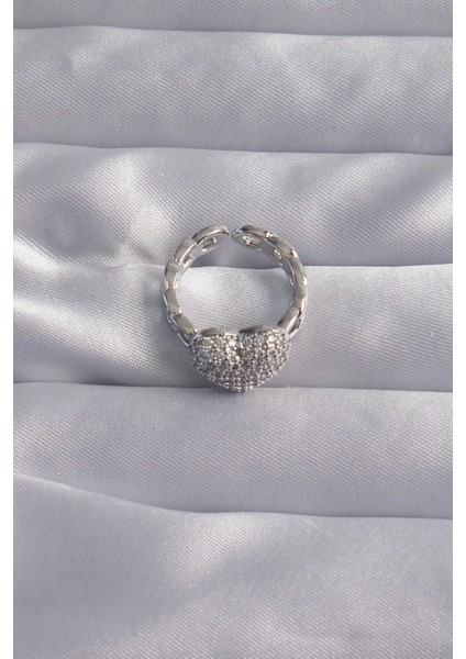 Bfs Pirinç Ayarlamalı Gümüş Renk Zirkon Taşlı Bombeli Kalp Yüzük fiyatları