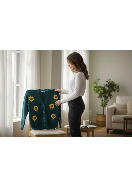 Şardonlu Pamuklu Çiçek Motifli Hırka fiyatları