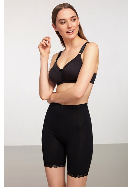 Kadın Basic Dantel Detaylı Paçalı Külot modelleri