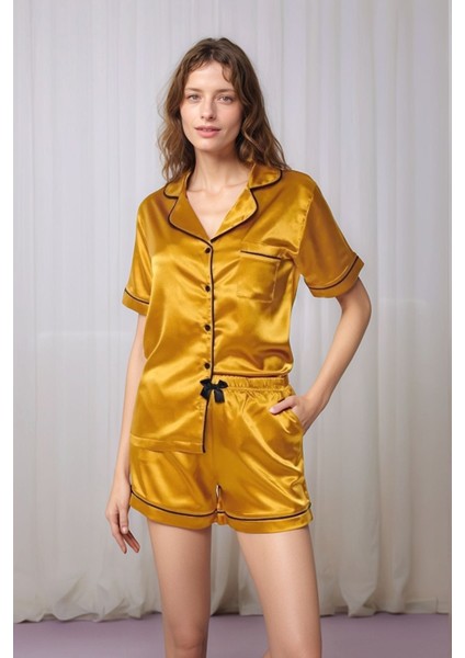 Kadın Saten Altın Biyeli Şortlu Takım FW9AK1A7KL