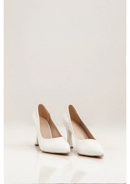 Beyaz Kadın Ince Kadeh Topuklu Ayakkabı/şık Gösterişli Beyaz Kadın Topuklu Ayakkabı modelleri