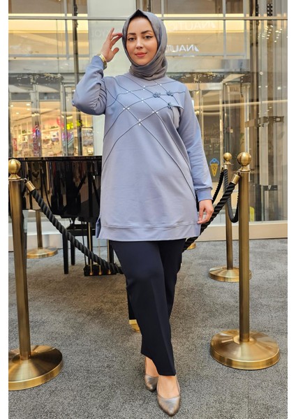 Kadın Dikme ve Taş Detaylı Tesettür Tunik modelleri