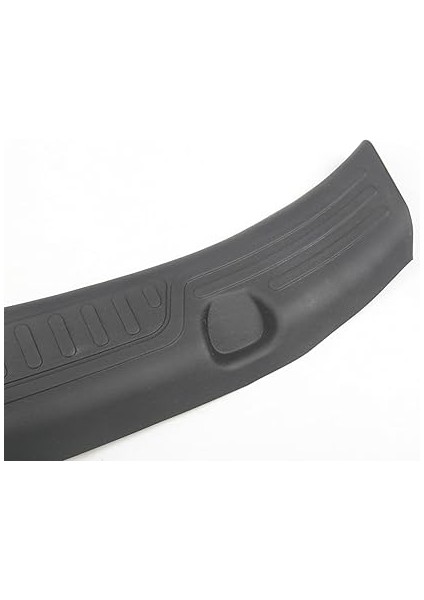 Tesla Model Y ile Uyumlu Bagaj Kapısı Eşik Koruma Plastiği modelleri