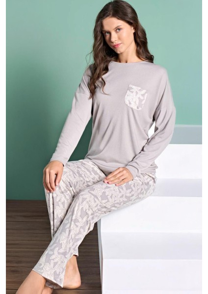 Kadın Uzun Kollu Bisiklet Yaka Göğüste Cep Detaylı Gri Renk Pijama Takımı C4T7N91